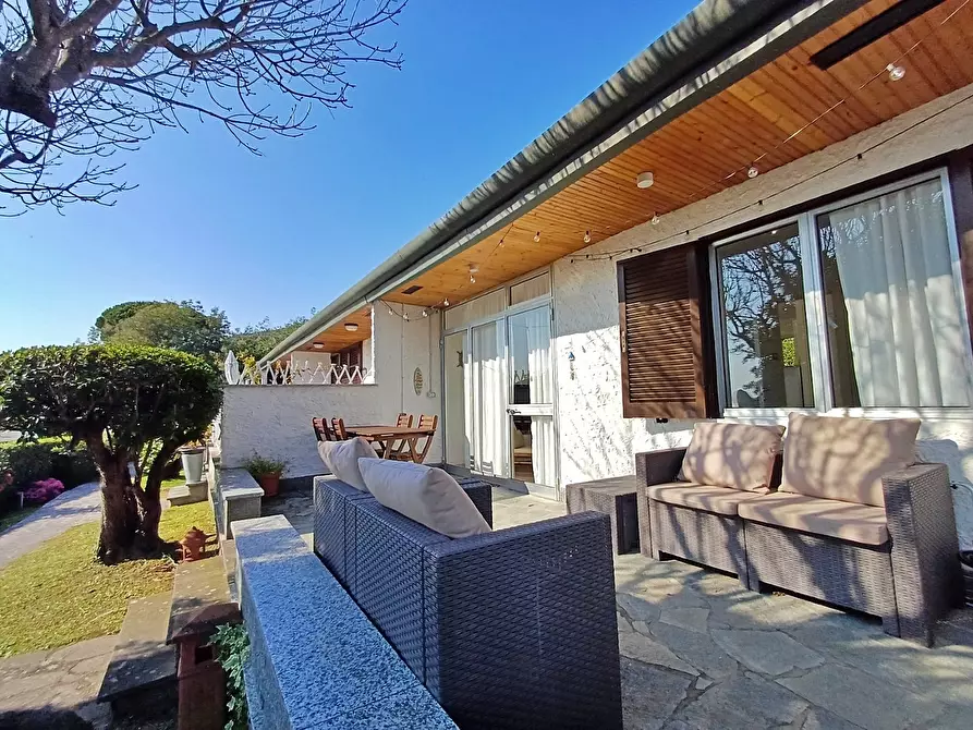 Immagine 1 di Trilocale in vendita  in Via Olanda 159 a Sestri Levante