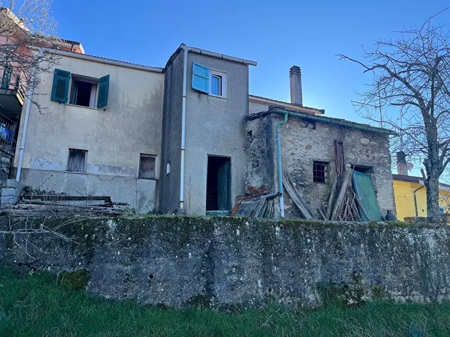 Immagine 22 di Bilocale in vendita  a Maissana