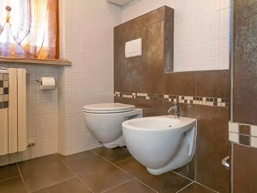 Immagine 36 di Trilocale in vendita  a Rosignano Marittimo