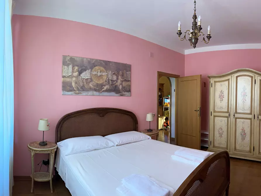 Immagine 8 di Trilocale in vendita  a Rosignano Marittimo