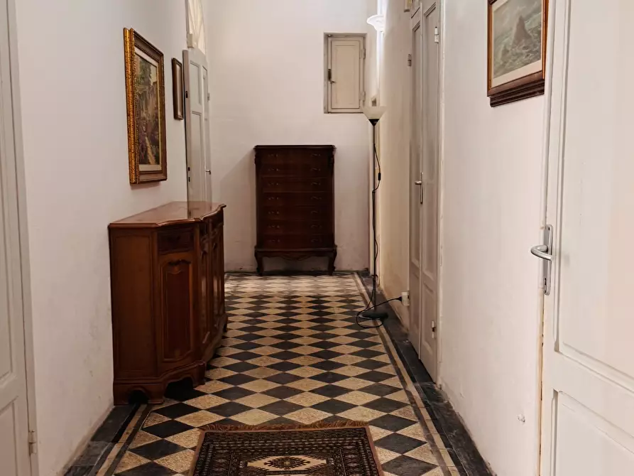 Immagine 11 di Pentalocale in affitto  a Livorno