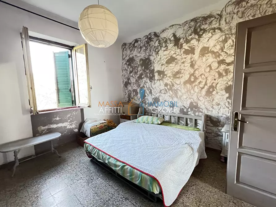 Immagine 15 di Quadrilocale in vendita  in Via G. Carducci 169 a Massa