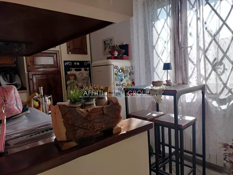 Immagine 8 di Quadrilocale in vendita  in Via Lago 37 a Montignoso