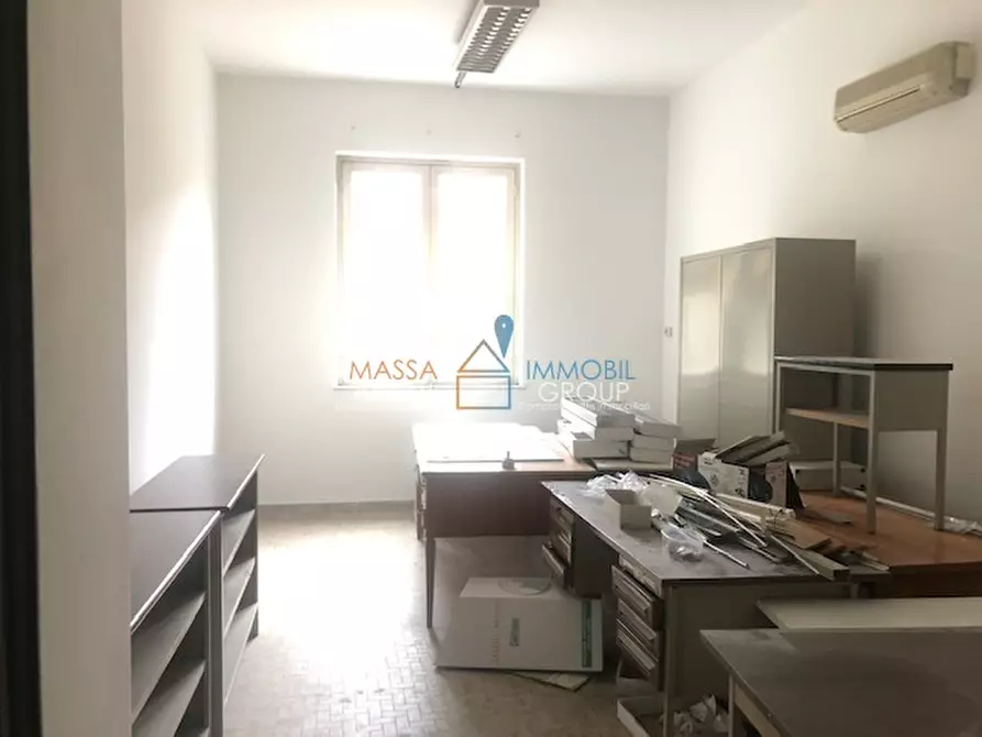 Immagine 23 di Ufficio in affitto  in Via Democrazia 7 a Massa