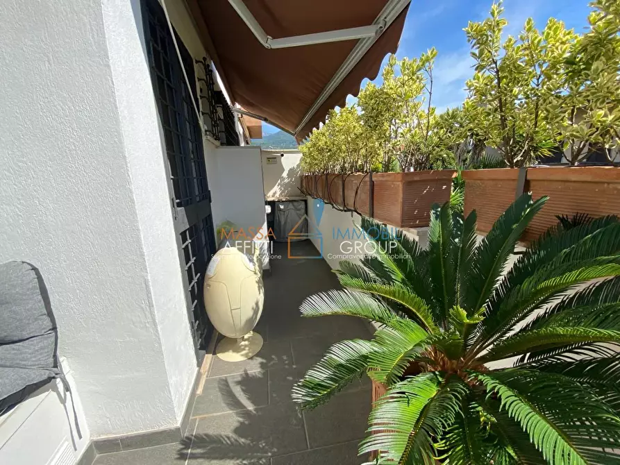 Immagine 82 di Porzione di casa in vendita  in Via del Conte 30 a Montignoso