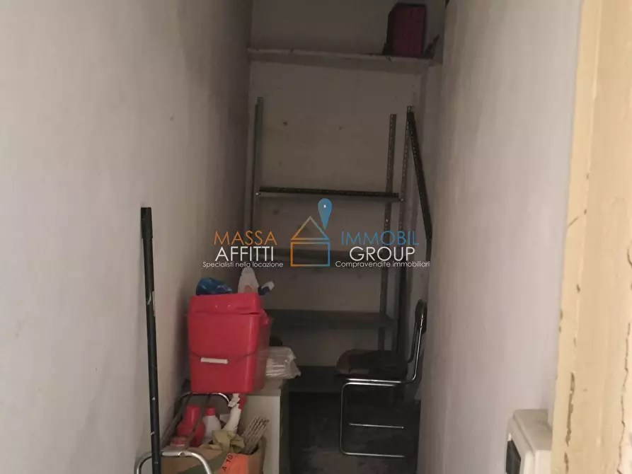 Immagine 10 di Pentalocale in vendita  in Via Mario Bigini 22 a Massa