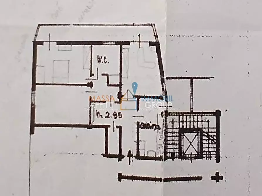 Immagine 16 di Quadrilocale in vendita  in Viale Eugenio Chiesa 21 a Massa