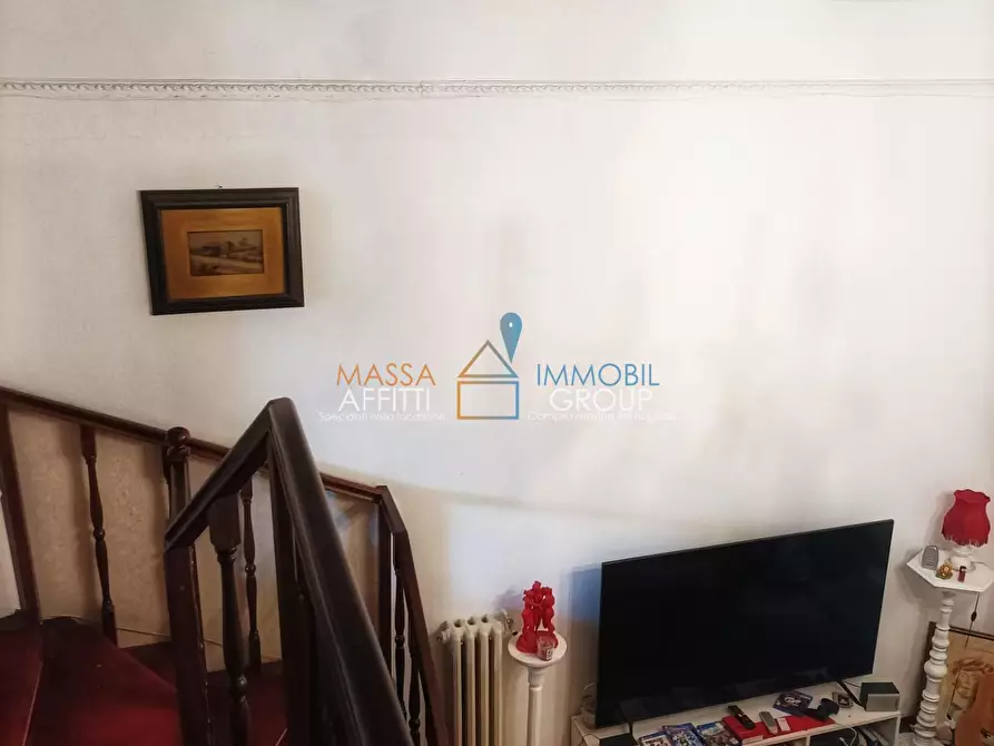 Immagine 4 di Quadrilocale in vendita  in Via Armando Angelini 35 a Massa