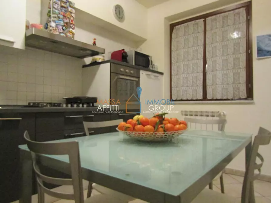 Immagine 11 di Porzione di casa in vendita  in Viale Domenico Zaccagna 6 a Carrara