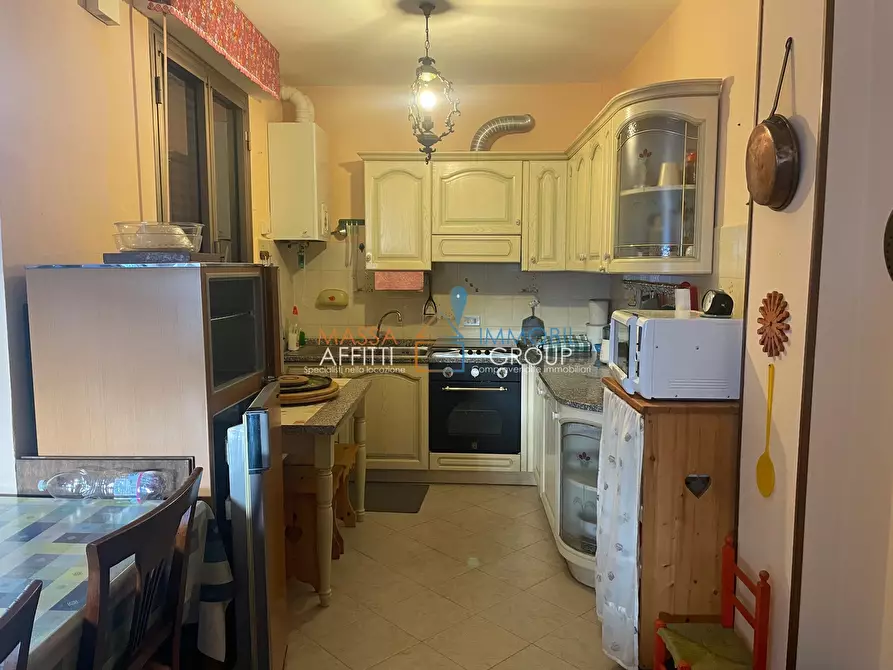 Immagine 15 di Trilocale in vendita  in Largo Quercioli 16 a Massa