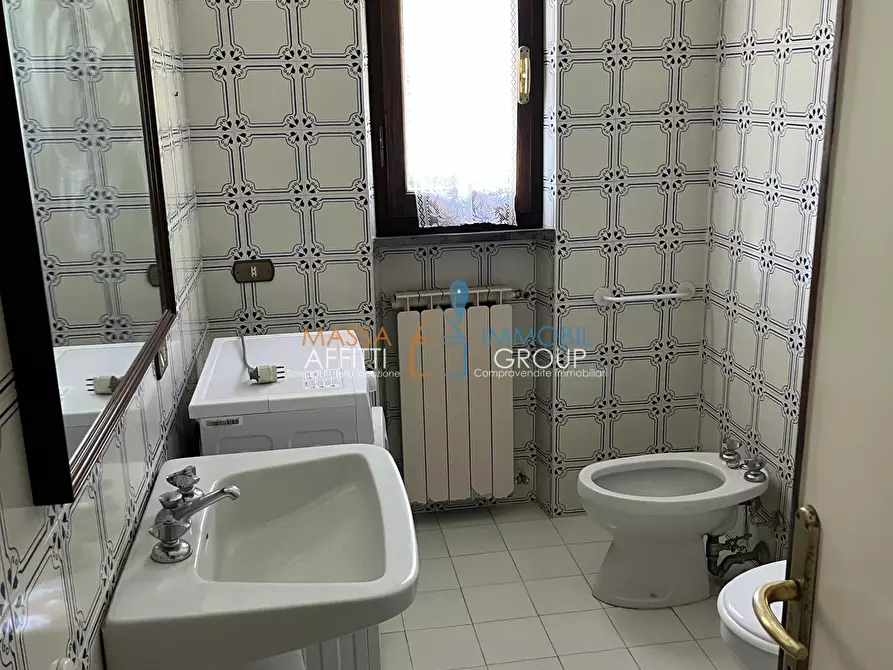 Immagine 15 di Villetta a schiera in vendita  in Via Palatina 18 a Montignoso