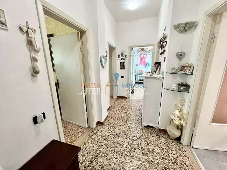 Immagine 13 di Pentalocale in vendita  in Viale Roma 191 a Massa