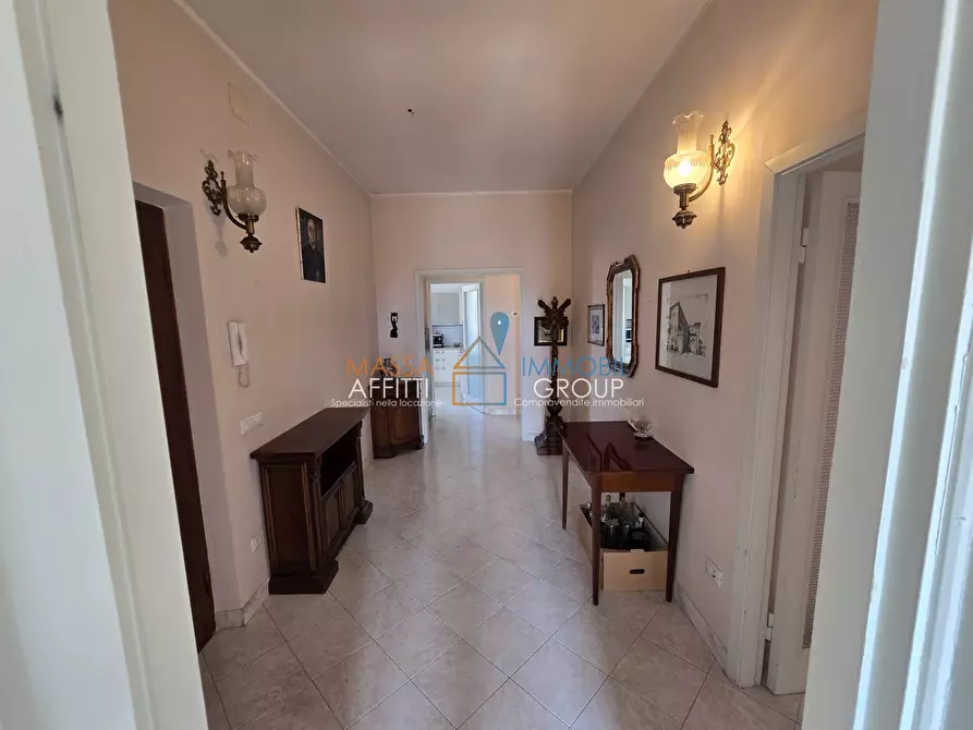 Immagine 12 di Pentalocale in affitto  in Via Giuseppe Garibaldi 10 a Carrara