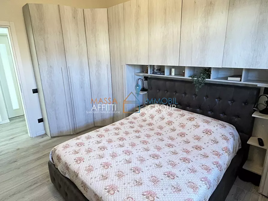 Immagine 16 di Quadrilocale in vendita  in Via Dante Alighieri 15 a Carrara