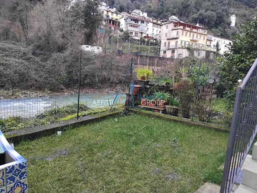 Immagine 26 di Terratetto in vendita  in Via Bassa Tambura 14 a Massa