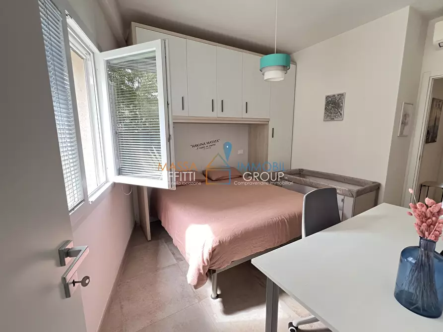 Immagine 32 di Quadrilocale in vendita  in Via Cateratte 81 a Montignoso