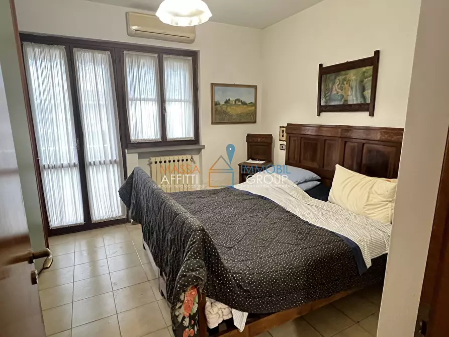 Immagine 27 di Villetta a schiera in vendita  in Via Gioacchino Rossini 14 a Massa