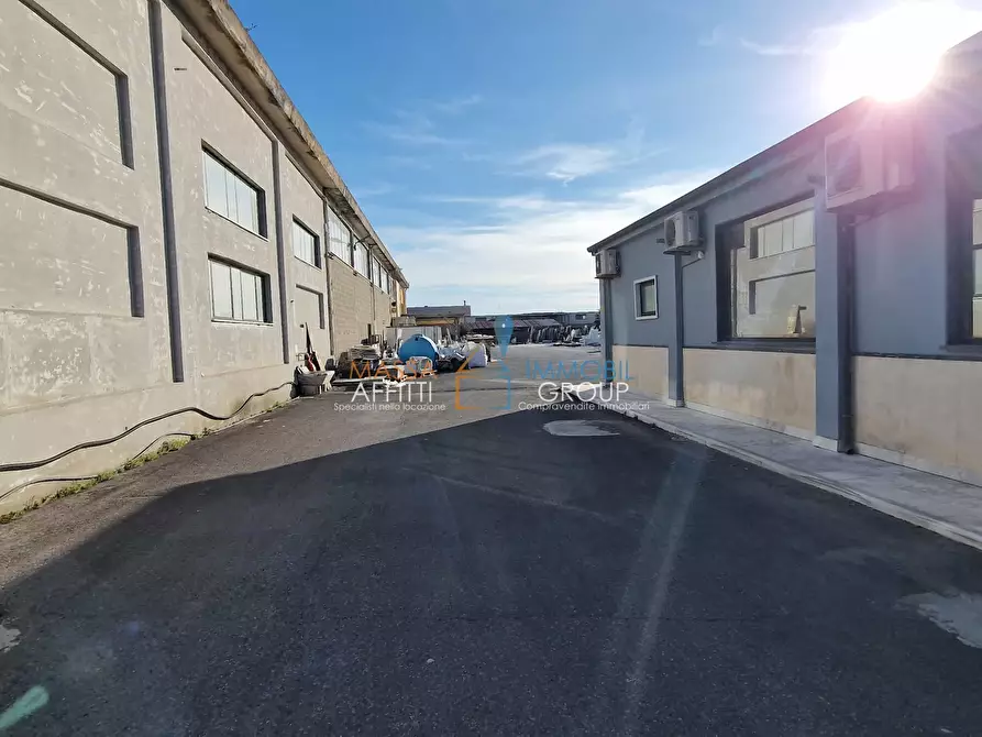 Immagine 2 di Attività artigianale in vendita  in Via San Colombano 31F a Massa