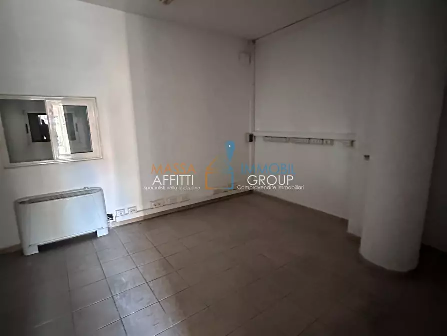 Immagine 29 di Attività artigianale in vendita  in Via Frassina 65 a Massa