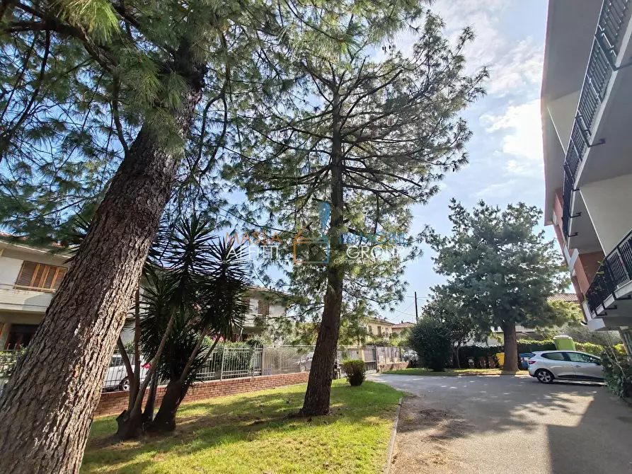 Immagine 13 di Bilocale in vendita  in Via Pisa 84 a Massa