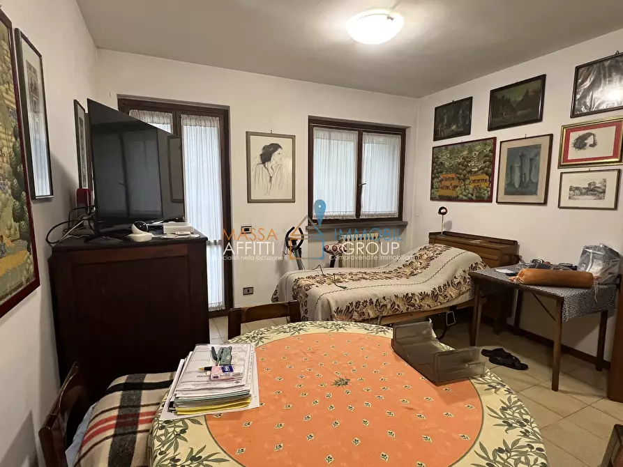 Immagine 14 di Villetta a schiera in vendita  in Via Gioacchino Rossini 14 a Massa