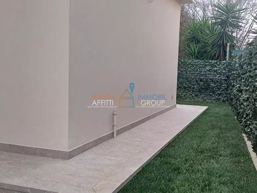 Immagine 7 di Villa in vendita  in Via Poggiolo 64 a Massa