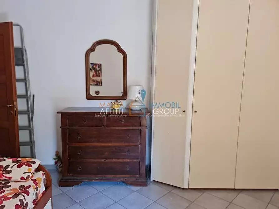 Immagine 17 di Quadrilocale in vendita  in Via Capitano Michele Fiorillo 9 a Carrara