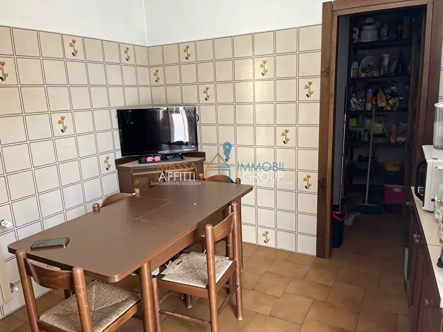 Immagine 3 di Pentalocale in vendita  in Via Solferino 11A a Carrara