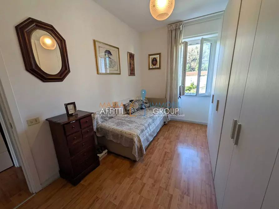 Immagine 17 di Quadrilocale in vendita  in Via Prado 18 a Massa