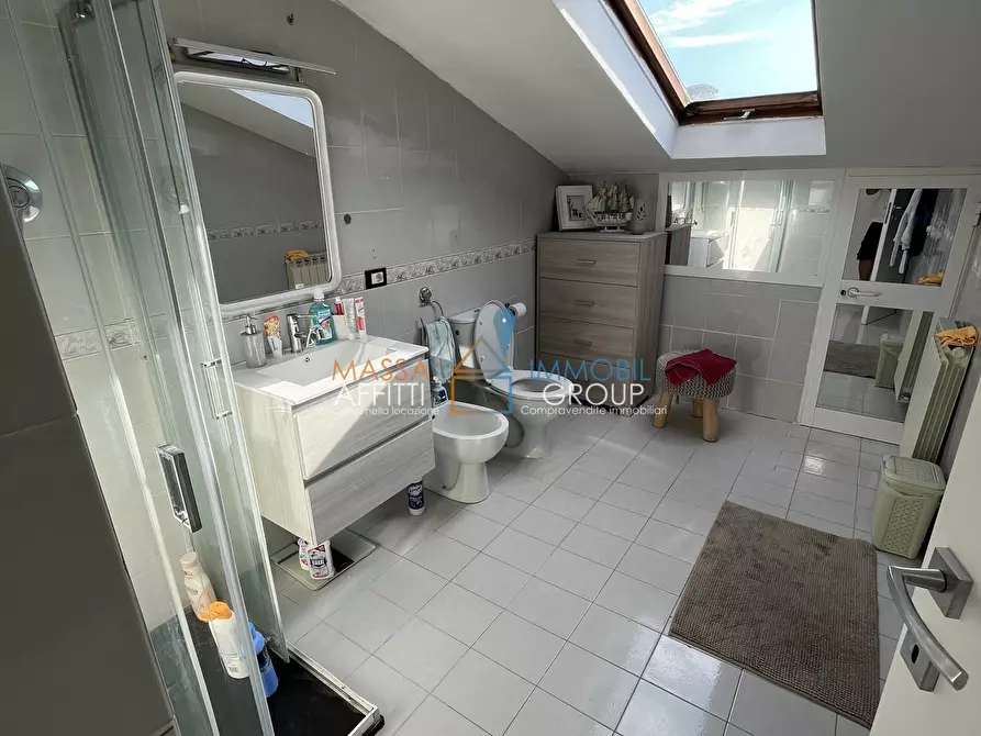 Immagine 25 di Porzione di casa in vendita  in Via Trieste 12 a Carrara