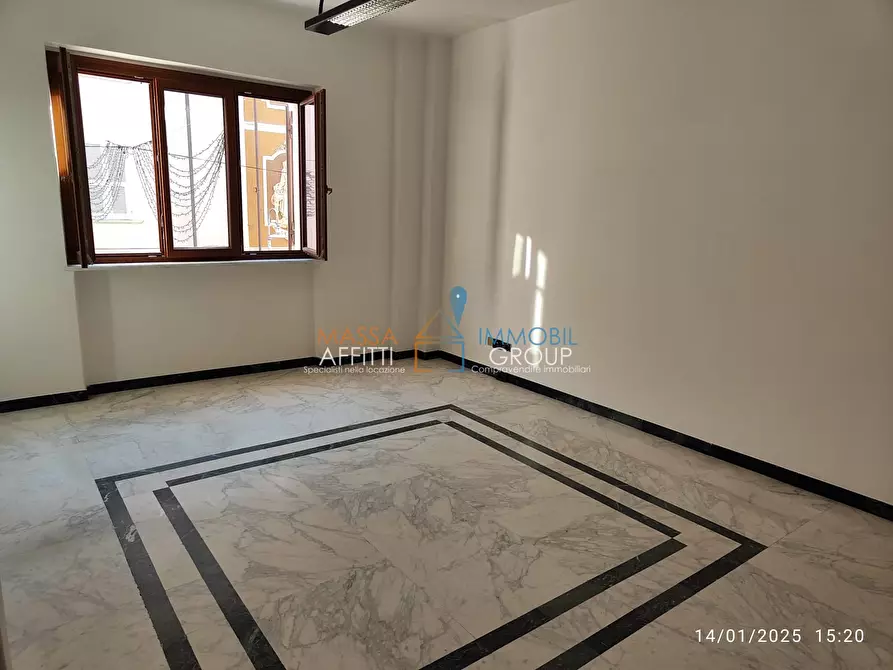 Immagine 7 di Ufficio in affitto  in Via Cavour 58 a Massa