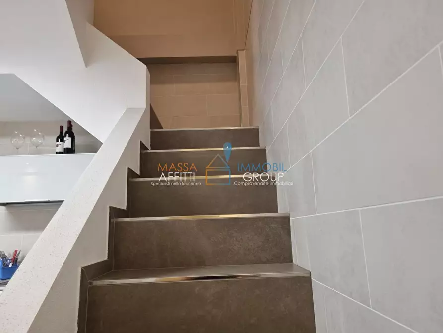 Immagine 10 di Villetta a schiera in vendita  in Via Arezzo 88 a Massa