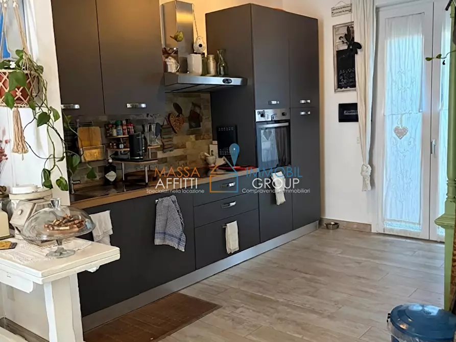 Immagine 2 di Quadrilocale in vendita  in Via Pandolfino 39 a Massa