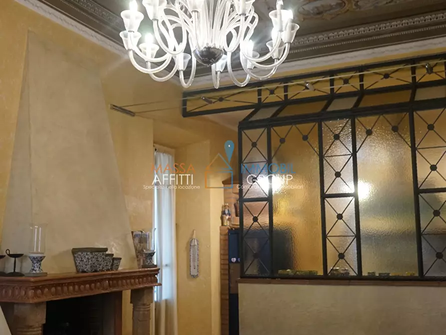 Immagine 1 di Porzione di casa in vendita  in Via Roma 26A a Carrara