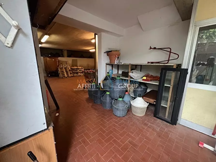 Immagine 5 di Laboratorio in affitto  in Via del Papino 15 a Massa