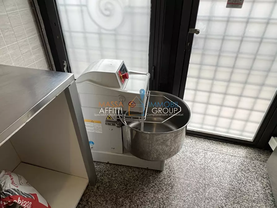 Immagine 17 di Pizzeria / Pub in vendita  in Via degli Oliveti 12 a Massa