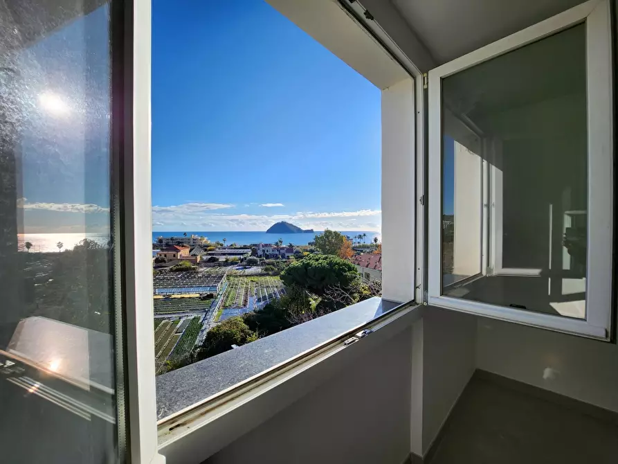 Immagine 30 di Attico in vendita  in Via Francesco Maria Giancardi 34 a Alassio