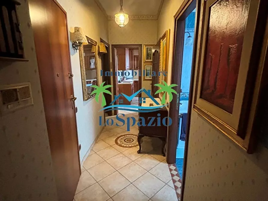 Immagine 3 di Trilocale in vendita  in via clavesana a Andora