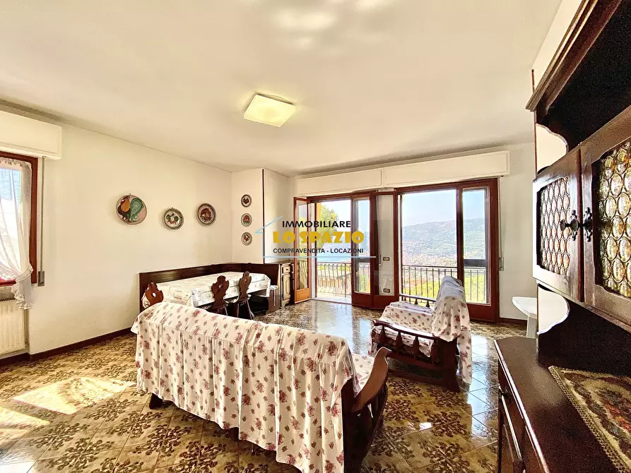 Immagine 3 di Villa in vendita  in via soprana 21 a Andora