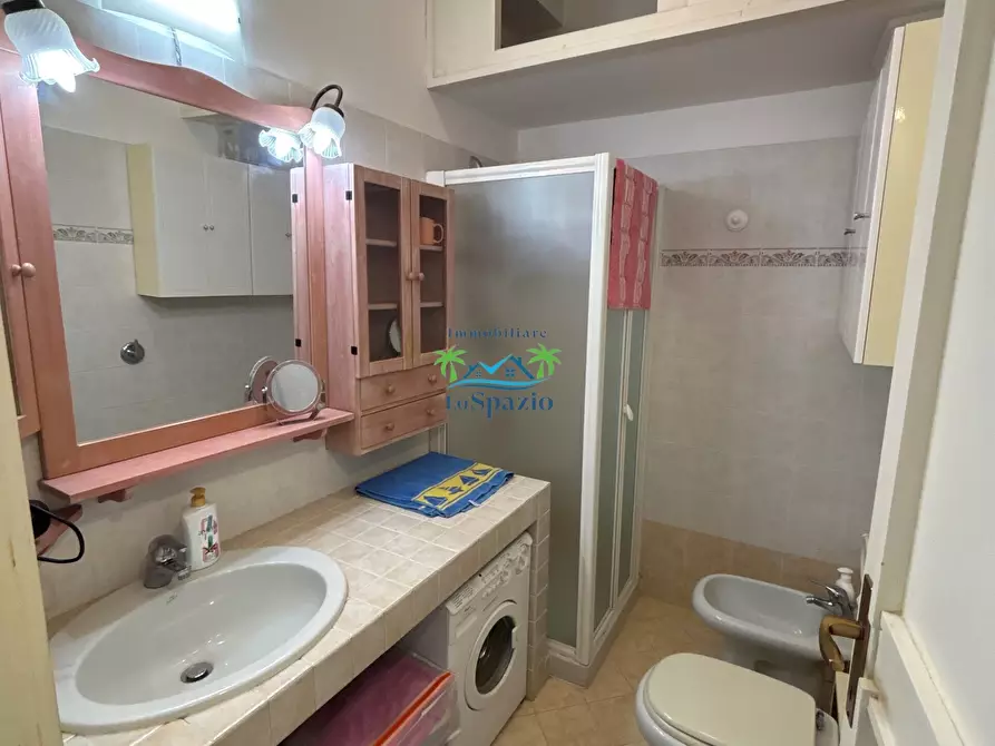 Immagine 15 di Bilocale in vendita  in Via Aurelia 48 a Andora