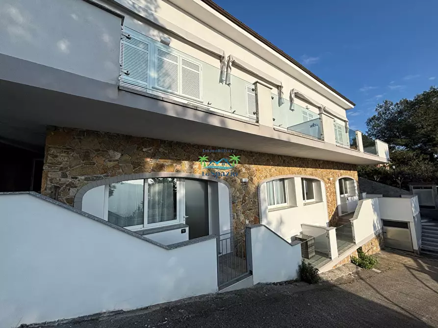 Immagine 15 di Trilocale in vendita  in strada colla micheri a Andora