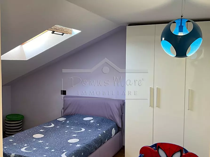 Immagine 6 di Trilocale in affitto  a Savona