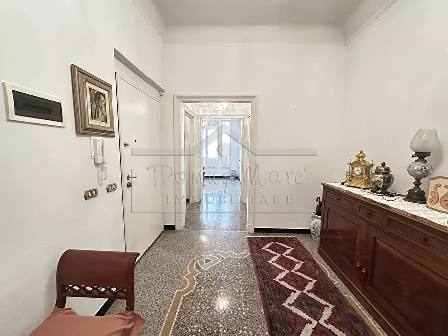 Immagine 15 di Pentalocale in vendita  in Piazza del Popolo 3 a Savona