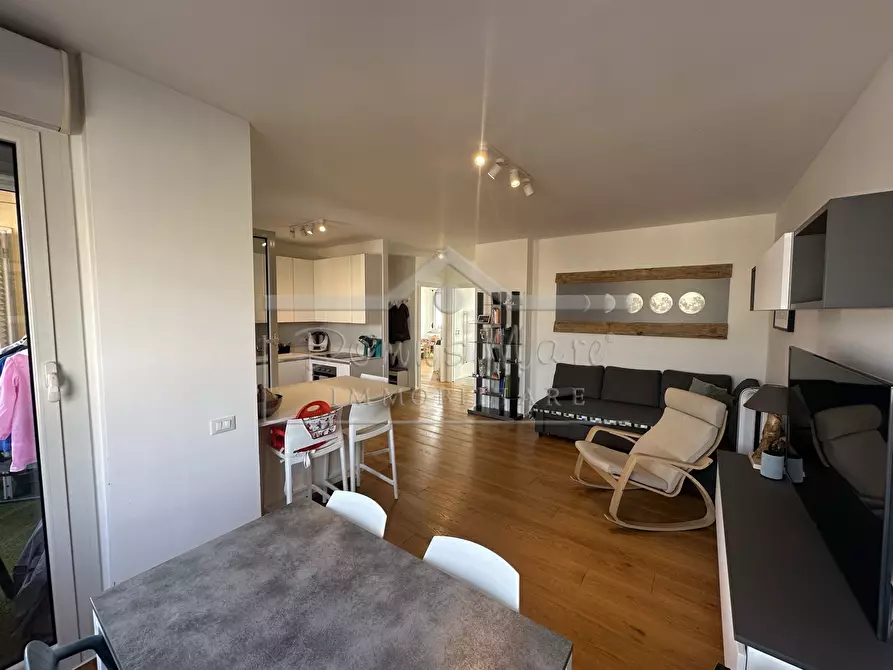 Immagine 28 di Quadrilocale in vendita  in Piazza Santa Cecilia 2 a Savona