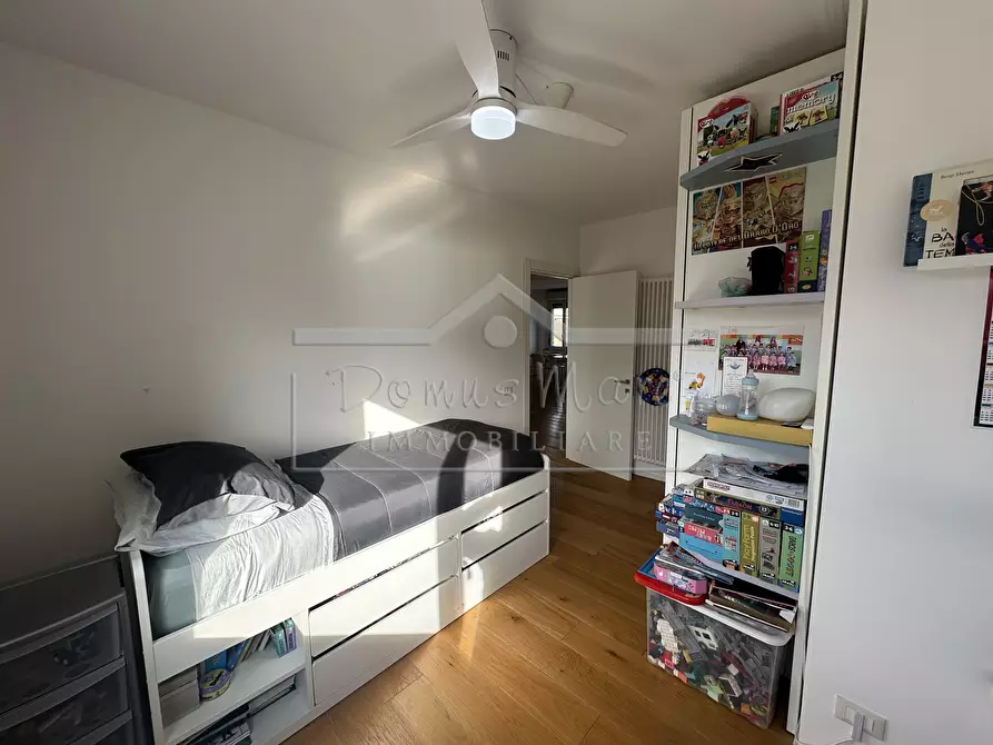 Immagine 36 di Quadrilocale in vendita  in Piazza Santa Cecilia 2 a Savona