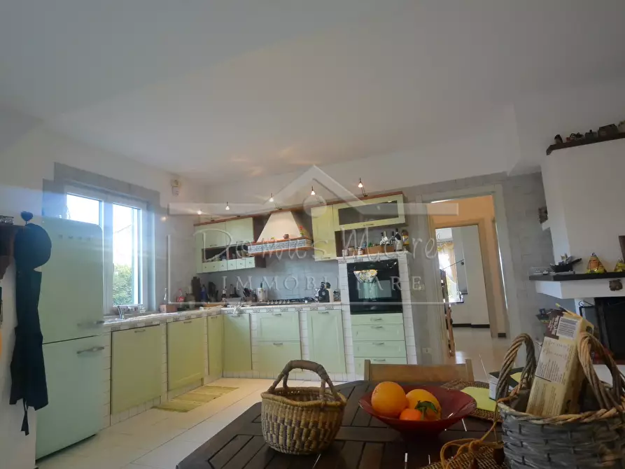 Immagine 9 di Villa in vendita  a Celle Ligure