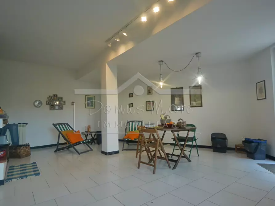 Immagine 12 di Villa in vendita  a Celle Ligure