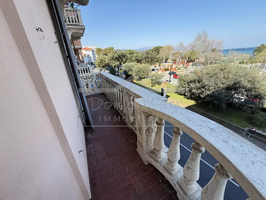Immagine 4 di Quadrilocale in vendita  a Vado Ligure