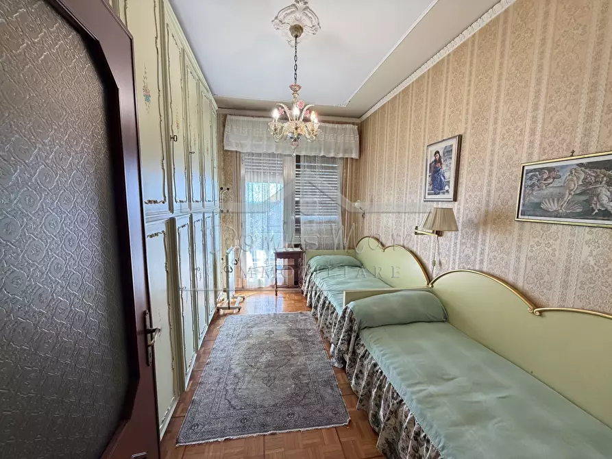 Immagine 13 di Pentalocale in vendita  a Savona