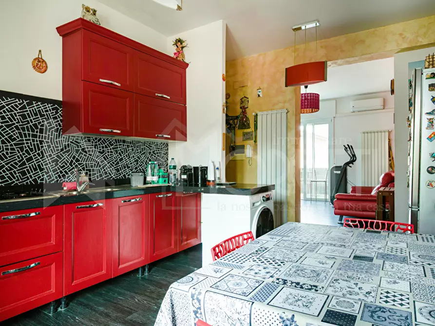 Immagine 46 di Pentalocale in vendita  in Via dell'Alloro a Livorno